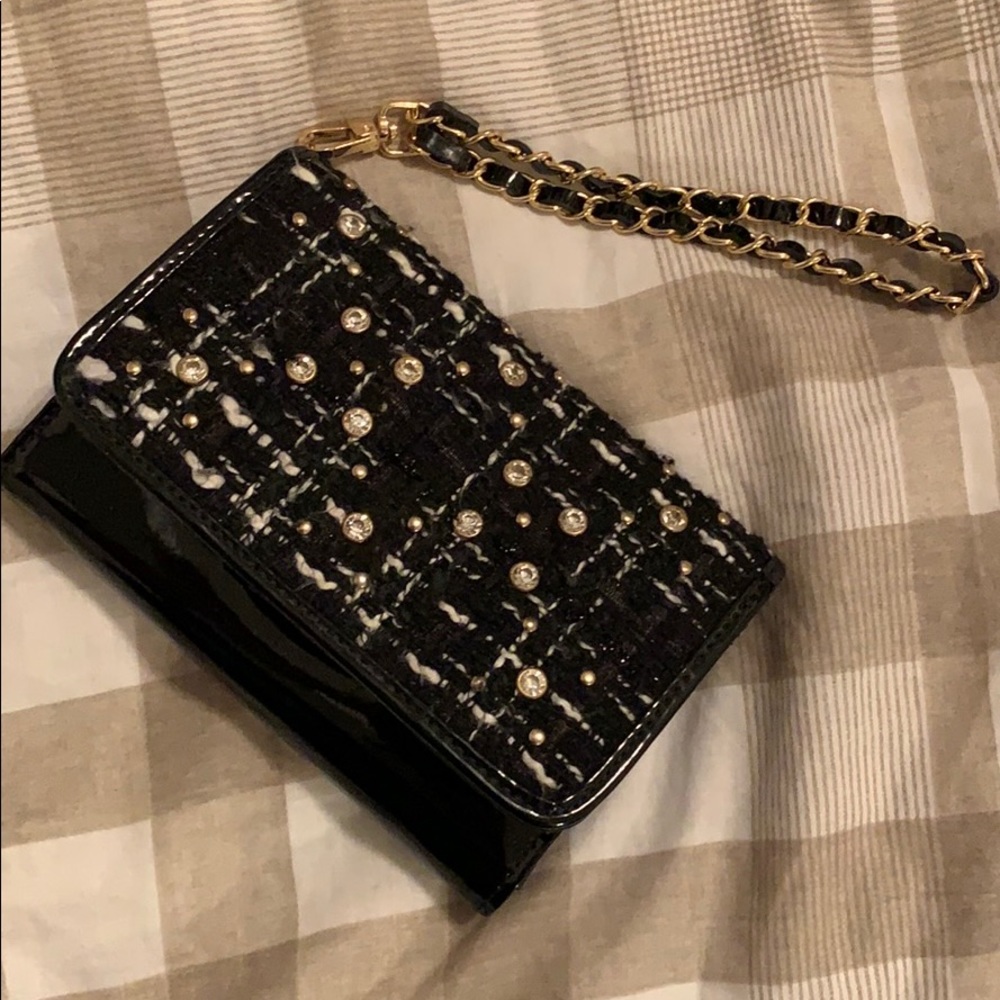Wristlet